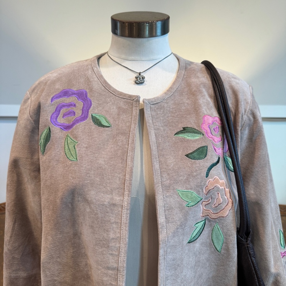 Vintage 90s Tan Genuine Suede Jacket Skirt Set w Floral Embroidery Boho Indie - Picture 2 of 15